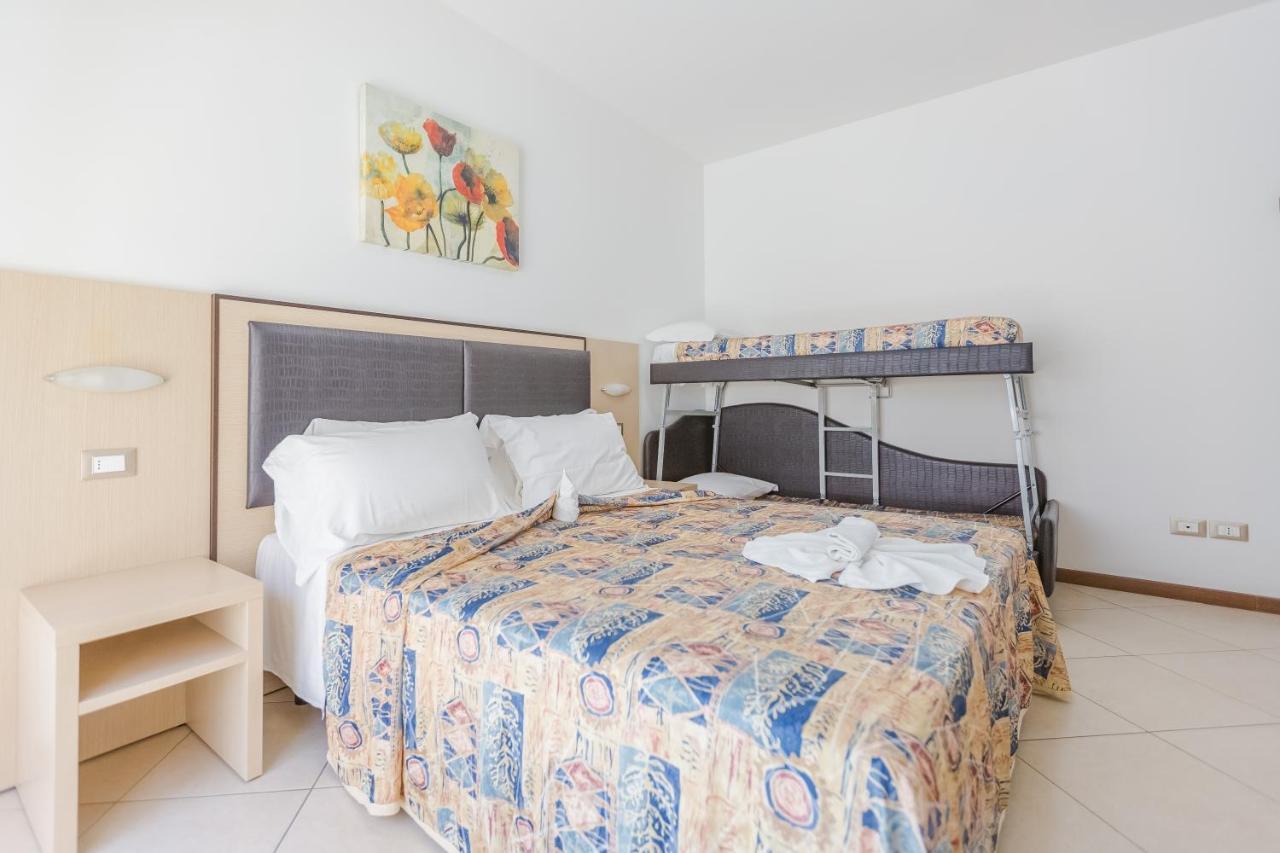Hotel Bremen Rimini Exteriör bild