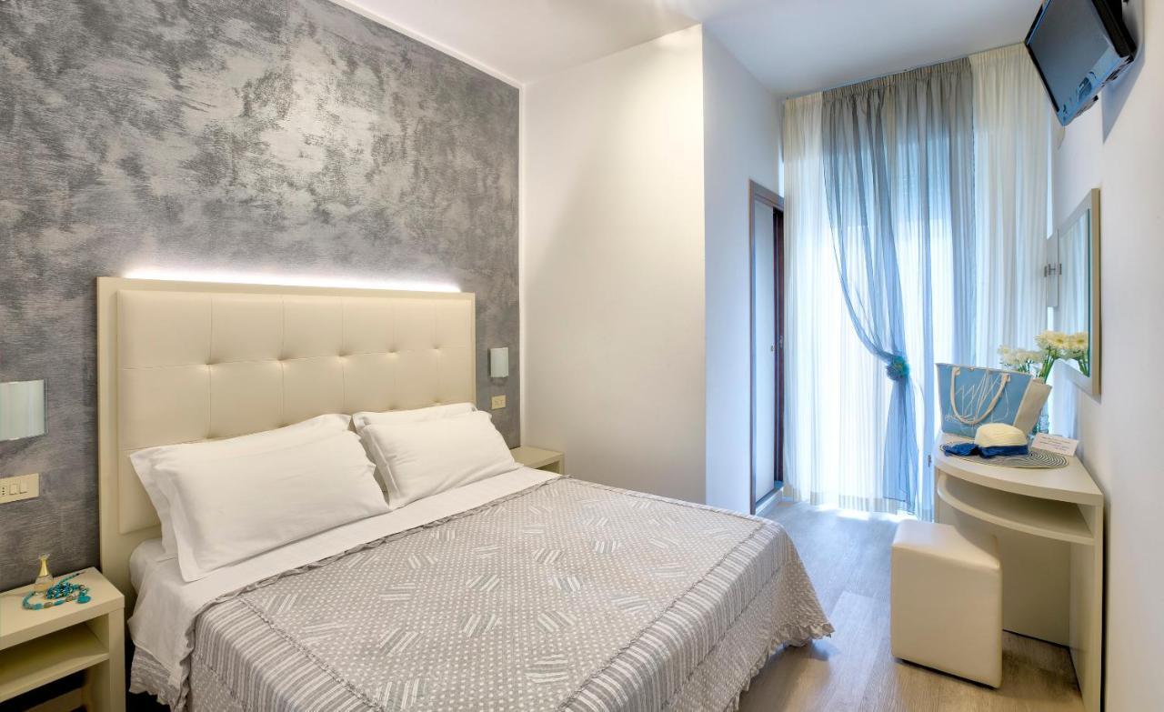 Hotel Bremen Rimini Exteriör bild